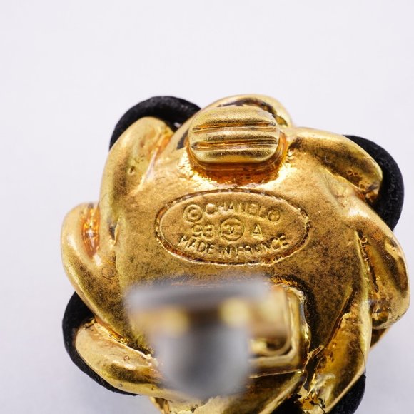 CHANEL Black and Gold Pearl Earrings - Picture 5 of 10